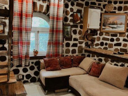 Оренда будинку подобово з банею біля метро Теремки Київ