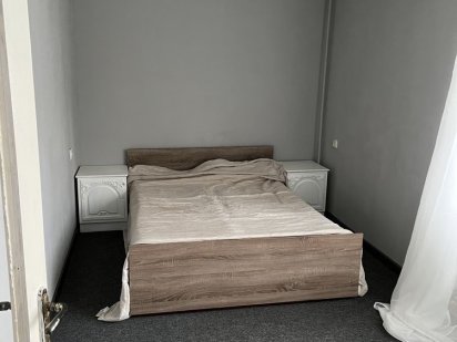 Посуточно 2к квартира аренда центр города Берестин