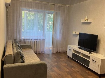 ЦЕНТР. Уютная 2х ком. квартира;посуточно Краматорск