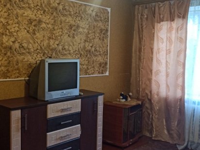 Сдается посуточно квартира двухкомнатная 1 этаж.