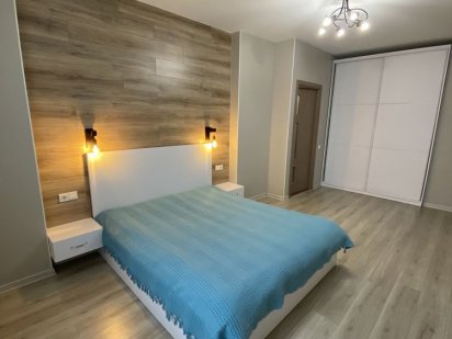 Центр. Квартира люкс класса с шикарным видом из окна! Хмельницький