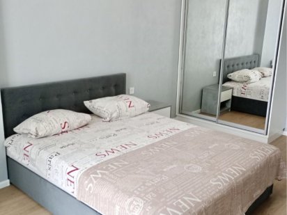 Посуточно, 4х. Ком. Большая квартира, с балконом в ЖК Гранд Бурже. Буча