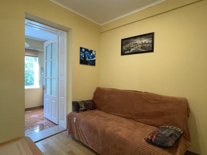 Двух комнатная квартира в  самом центре  города посуточно,  почасово Черновцы