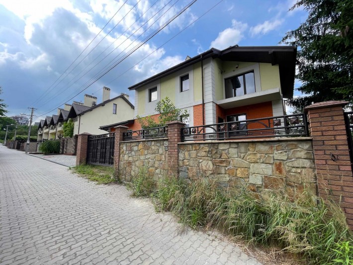 Продаж будинку у Львові, новозбудований з ремонтом з власною ділянкою - фото 1