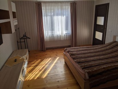 Житло будинок подобово Берегово