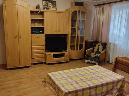 Сдам 2 комн.кв  посуточно. Район ЭПИЦЕНТРА. Краматорск