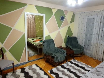 Здам погодинно, подобово двокімнатну квартиру.