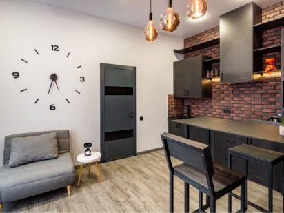 1кім Листопадового Чину 12 Львів