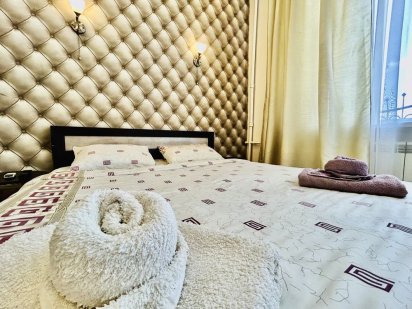 Квартира посуточно Набережная , Автовокзал , метро Проспект Гагарина Харків