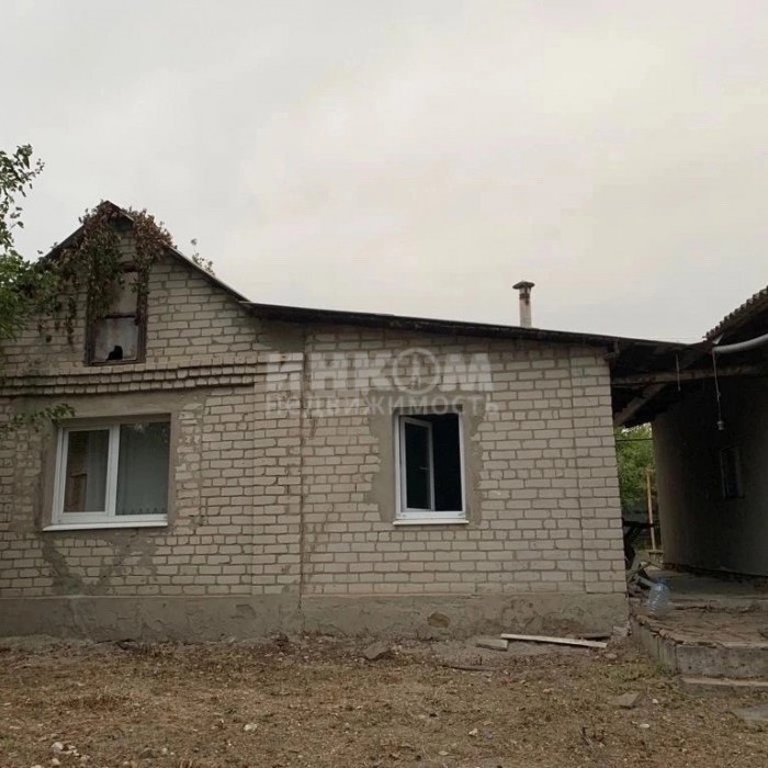 Продам дом 100м2 в г. Луганск, район 5 й школы - фото 1