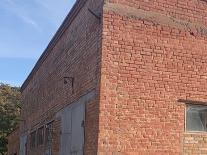 Здається в оренду склад 240 та 144 кв.м Умань