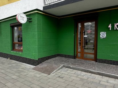 Оренда фасаду. біля парку і озера з готовим бізнесом Івано-Франківськ