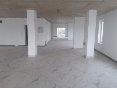 Під офіс, мед. заклад   в центрі  2 пов. пл.280 кв.м. (можл.140 кв.м ) Ивано-Франковск