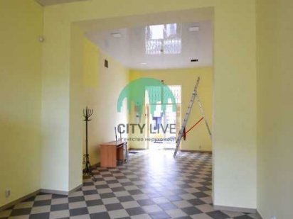 Оренда фасадного приміщення по вулиці Залізнична Івано-Франківськ