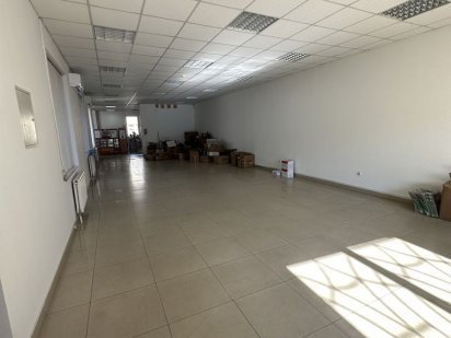 Здається приміщення в самому центр міста. Ужгород