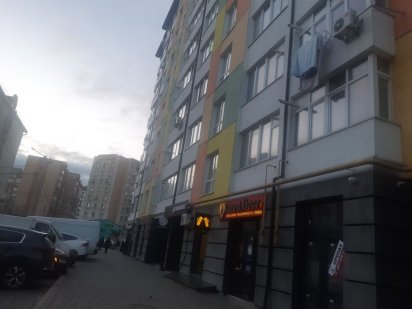 Комерційне приміщення 92 кв.м, в Пасічній в новобудові Івано-Франківськ