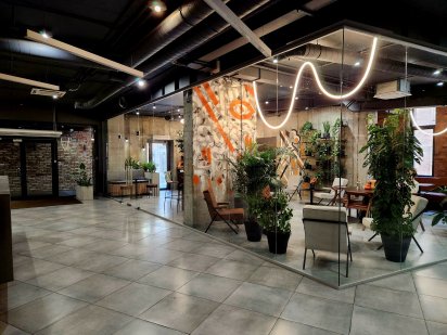 Владелец слает офис 146 м2 в жк Новодворянский Дніпро