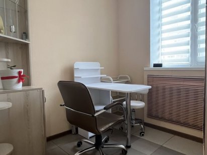 Оренда робочого місця для бровіста та майстра манікюру Кропивницкий