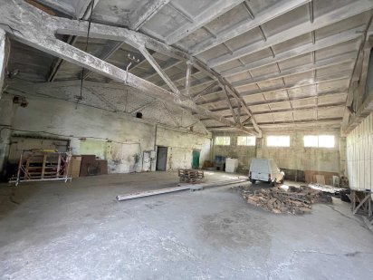 Космонавтов  211 кв.м. удобные подьездные пути цена 25000 грн/мес Миколаїв