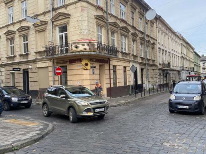 Оренда фасадного приміщення на пр Шевченка 255м2 Львів