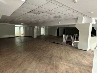 Оренда офісного приміщення по вул.Кульпарківська,1000м2 Генератор Львов