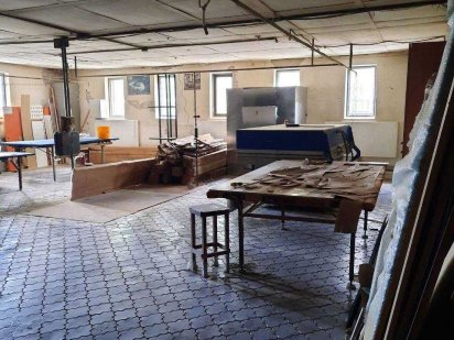 Сдам в аренду  склад,мебельный цех 1400 м2 И. Мазепы р-н Петровского Дніпро