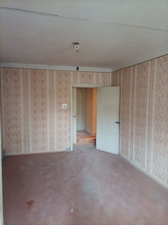Продаж трьох кімнатній квартири в Росвігово. - фото 1