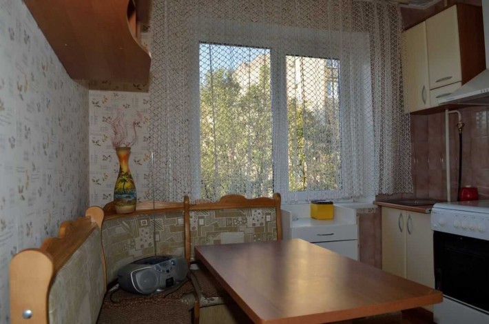 Продам 2-комнатную квартиру Артёма с мебелью - фото 1
