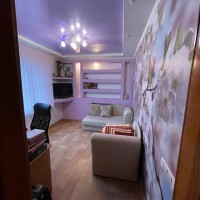 Продам 3-х комнатную квартиру улица Московская Луганск