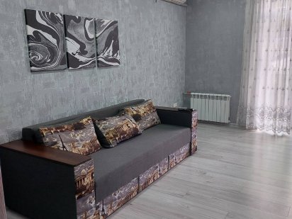 Сдам посуточно и почасово двух комнатную квартиру Люкс в Центре.