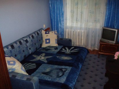 Посуточно и почасово обычная квартира в самом центре Житомира. Выдам документы для командировочных.