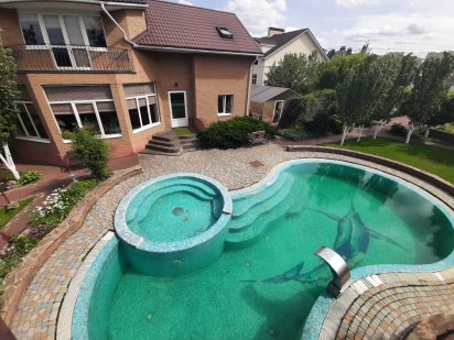 Посуточно. Баня, купель, беседка, бильярд, генератор. До 25 человек. Киев