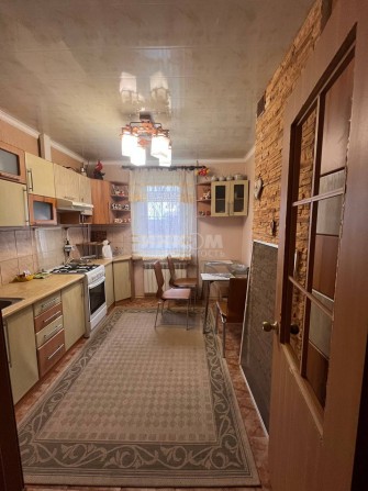 Продам 3к квартиру по Ул.Анри Барбюса ,2/10эт - фото 1