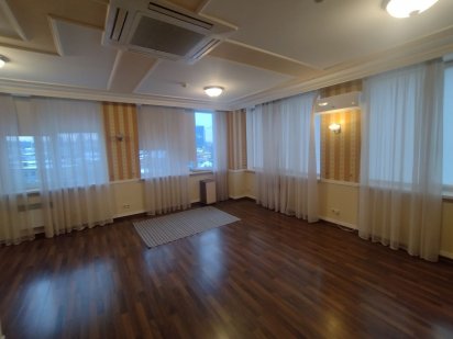 Аренда новых офисных помещений с мебелью 50 - 305 кв.м. в центре города.