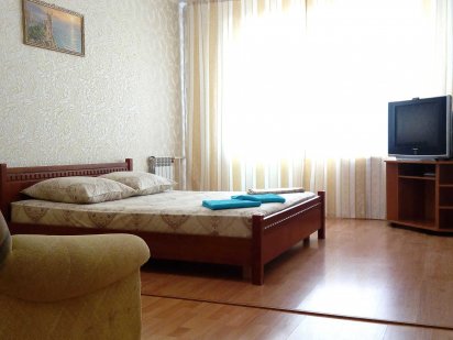 Посуточно. Оболонь. м."Героев Днепра". ТЦ "Оазис". "Дрим-Таун" 1-мин. Киев