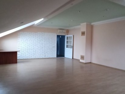 Здається приміщення в центрі міста. Кам'янець-Подільський