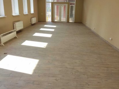 ОРЕНДА комерційного приміщення 80м2, бокс. ВАРШАВСЬКА траса. Буча