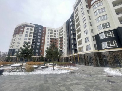 Комерція в Ірпені в «Сінергія Сіті» оренда Ирпень