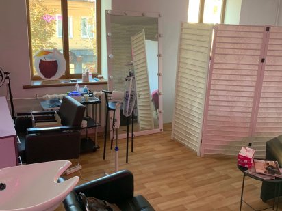 Центр Фасад 12 м, кв Приміщення під будь  яку сферу послуг. Чернигов