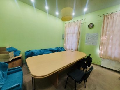 **ЦЕНТР! 54 кВ.м./Два Кабінети/Свій Вхід/вул.Святомиколаівська Чернигов