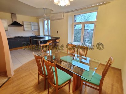 Сдам 5 комнатную квартиру под офис (этаж 4/5)