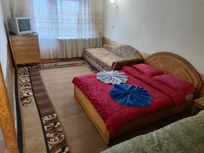 Хорошая квартира на площади. Выдаю документы для командировочных