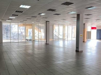 Приміщення 1000-1500 кв.м. в ТЦ