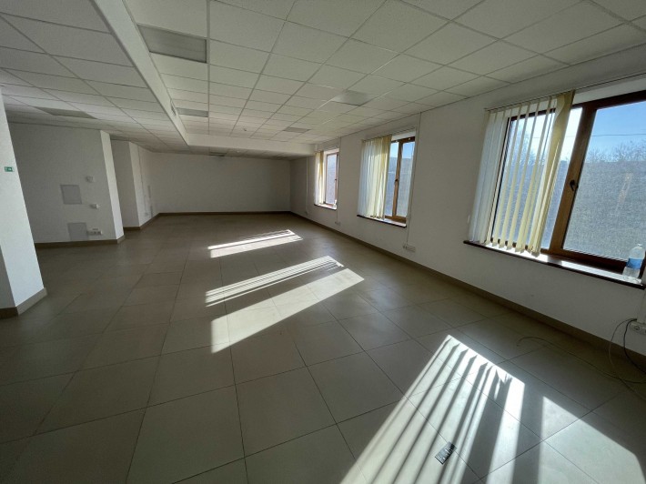 Центр офис в престижном БЦ 360 кв.м. ремонт цена 126000 грн/мес - фото 1