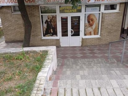 Сдам в аренду Алексеевка место мастера маникюра, бровиста, парикмахера Харьков