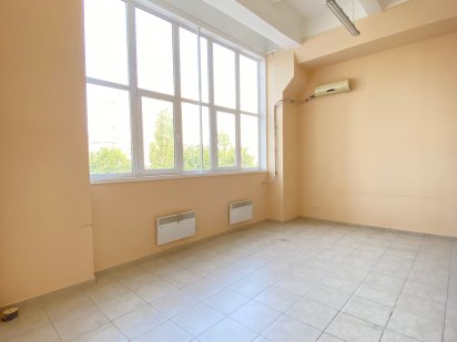 35 кв. на Глушко/Маршала Жукова с водой и канализацией