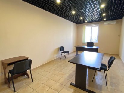 Кабинет 26 кв.м на Глушко Одеса