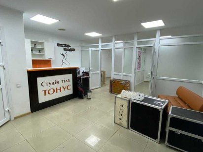 Сдам помещение под ваш бизнес 72 м2 центр Д. Яворницкого 29 Дніпро