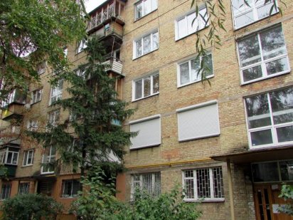 1 ком-я возле Метро Лыбидская ул.Остапа Вишни №7 Київ