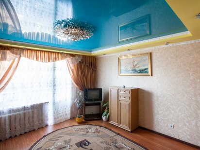 Квартира посуточно или понедельно с хорошим ремонтом в самом центре города на ул.Покровская Житомир